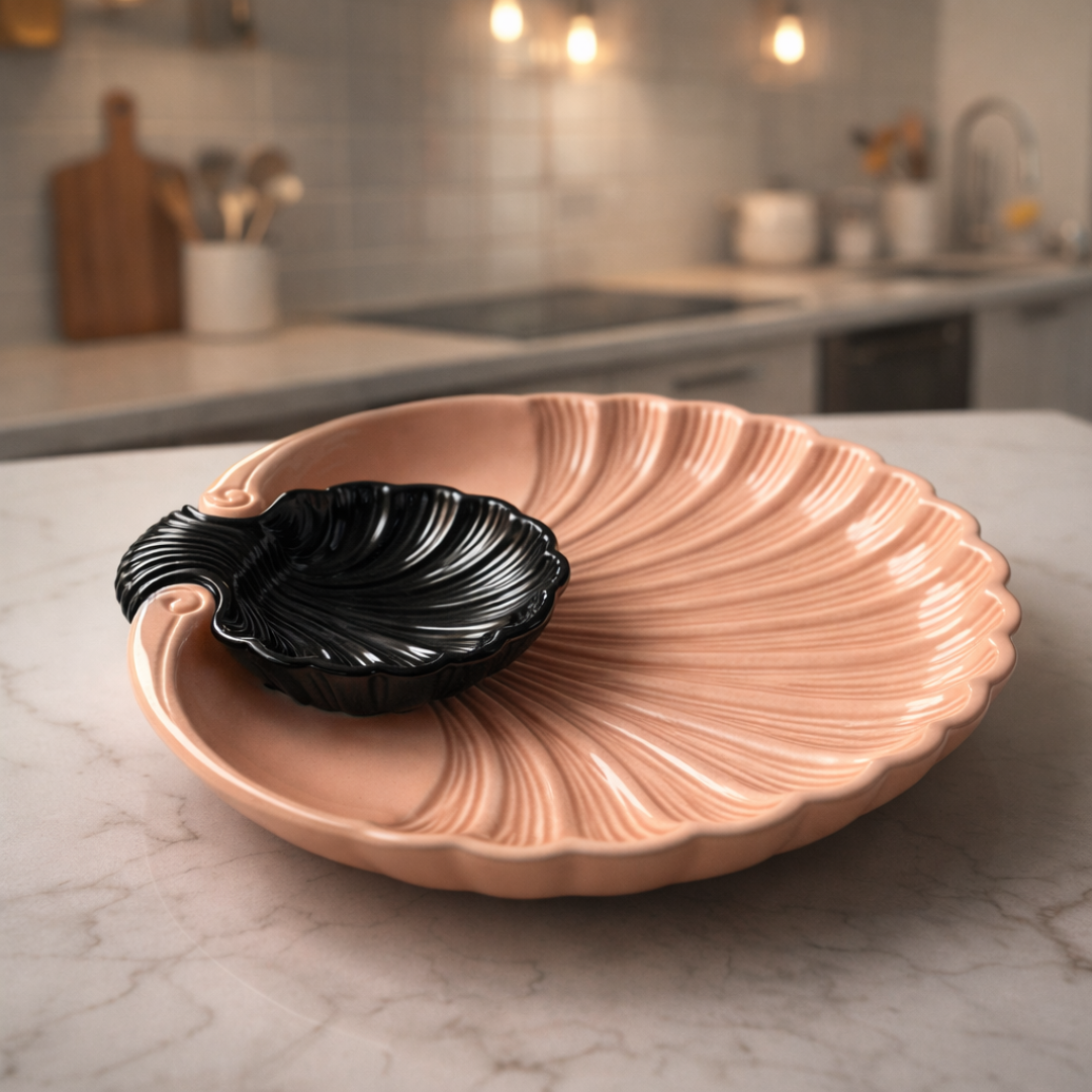 IndoCasa Shell-Shaped Ceramic Platter with Dip Bowl – 11”