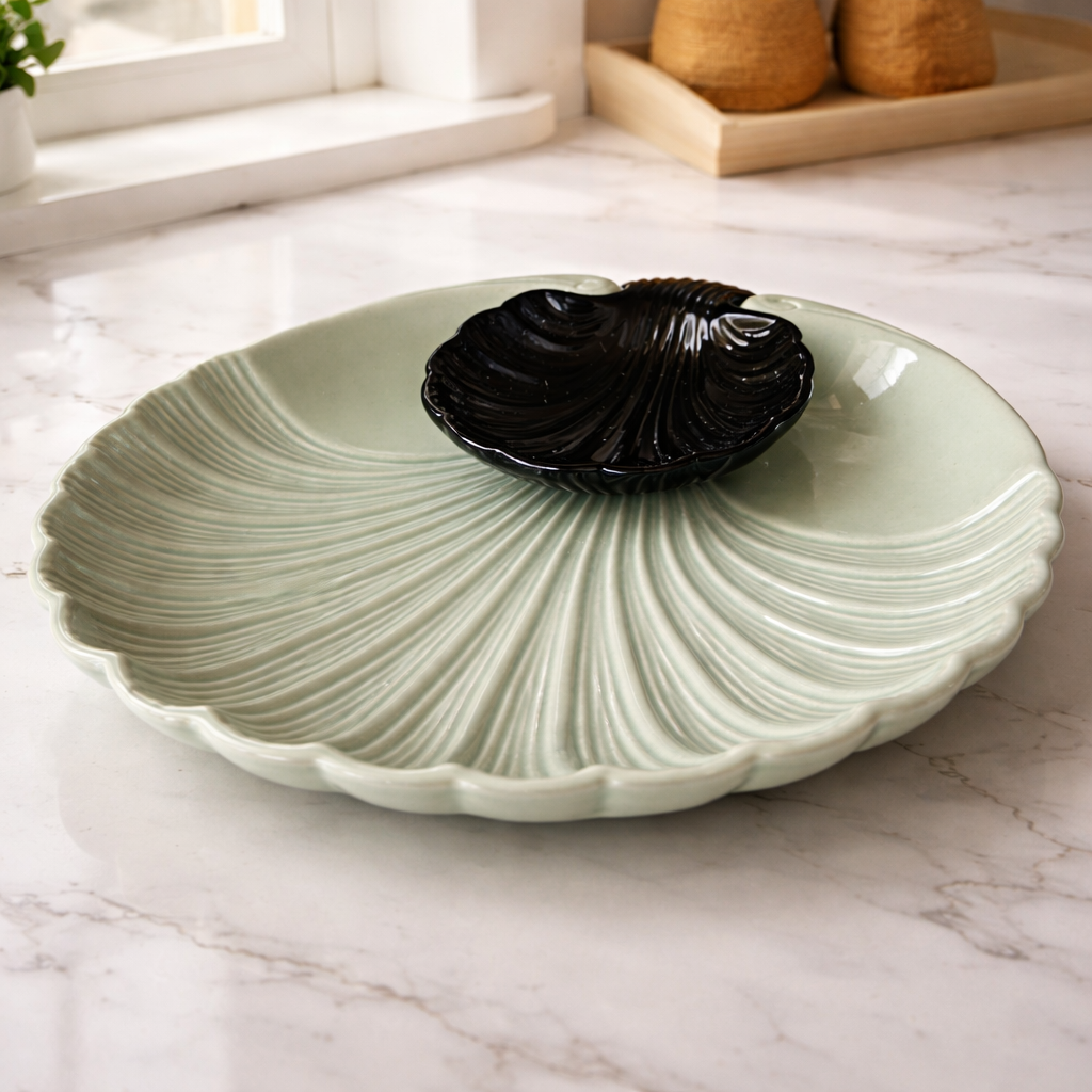 IndoCasa Shell-Shaped Ceramic Platter with Dip Bowl – 11”